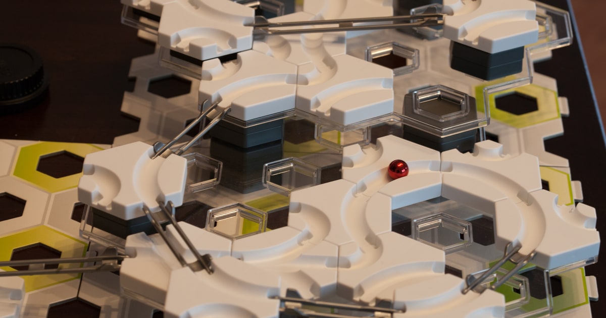 GraviTrax vs Rush Hour for Problem-Solving Kids